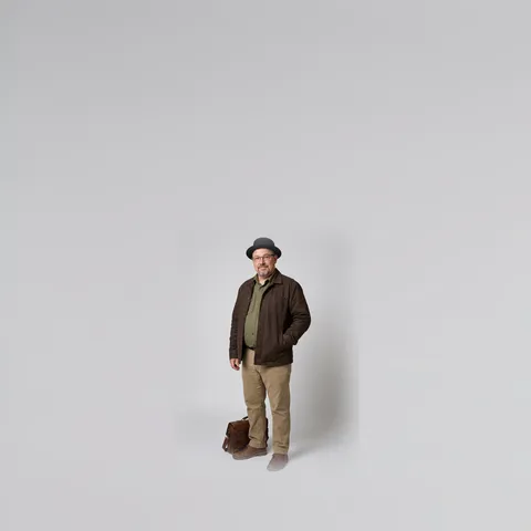 Bad photo for Burning Bridges AI: full-body photo where the face is too small